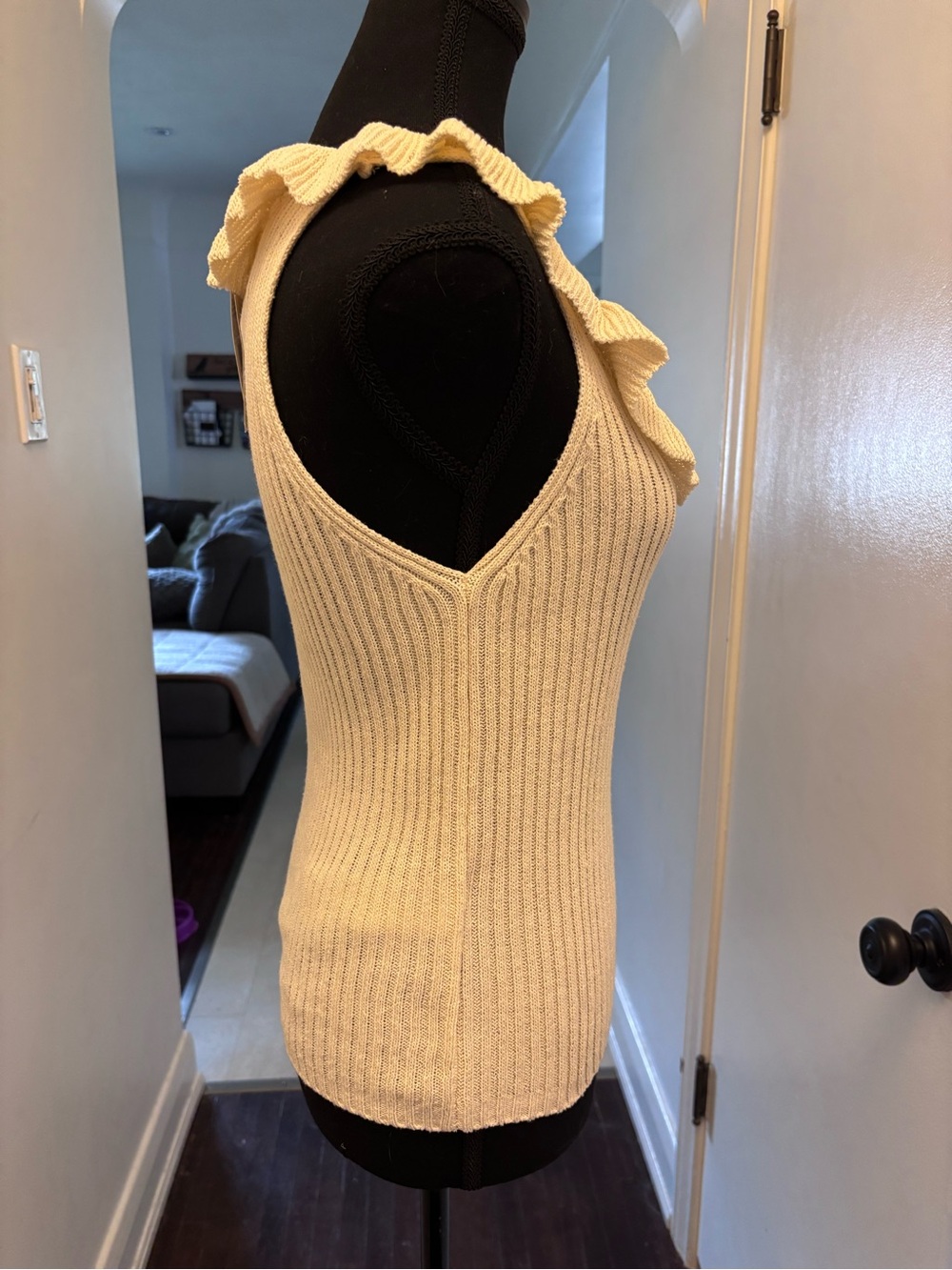 Mango Cream Ribbed Knit Top with Ruffle V-Neck - Picture 4 of 11